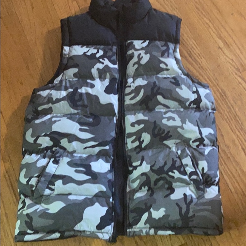 A sleeveless coat